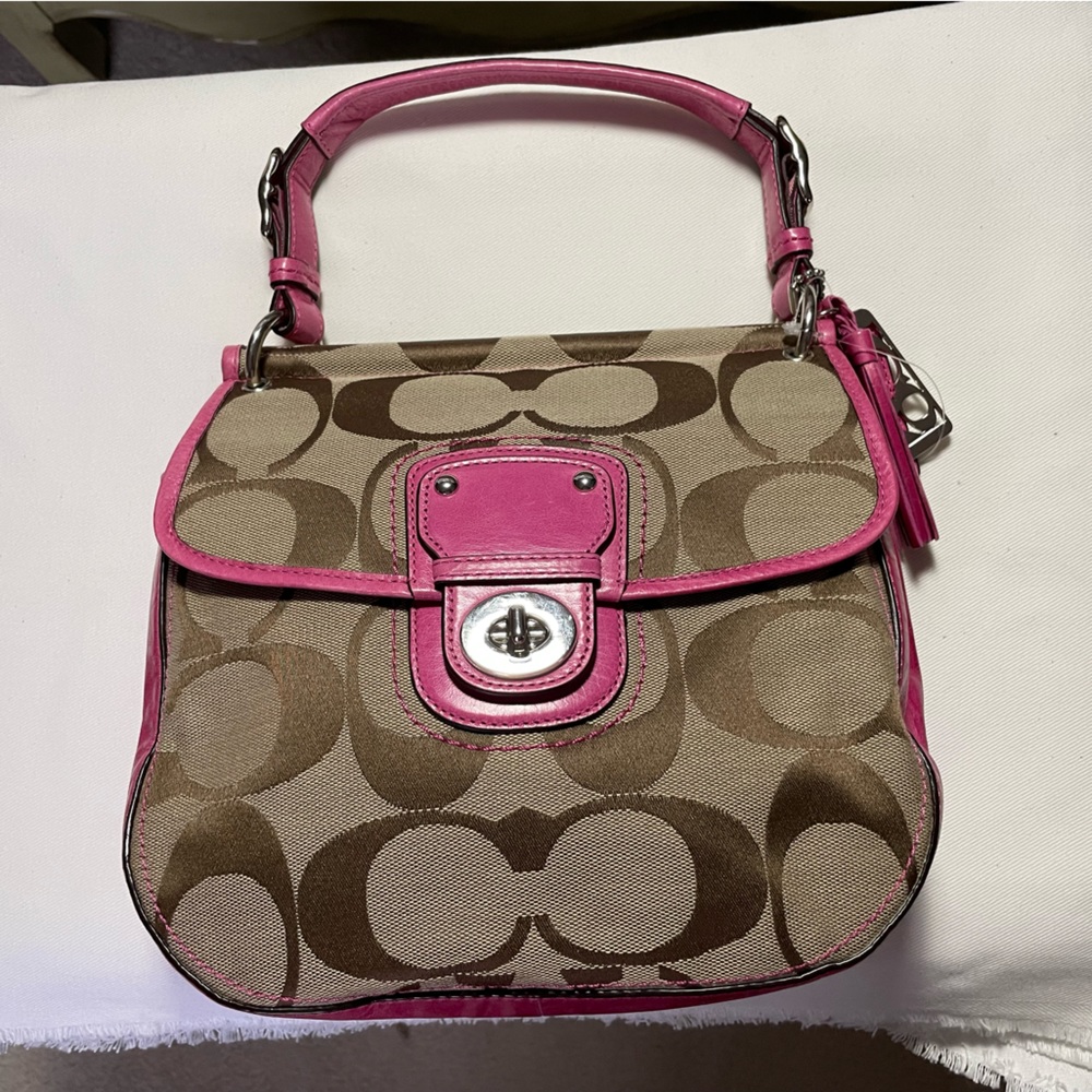NWT COACH HANDBAG SV/Khaki/Magenta.  Shoulder strap included.